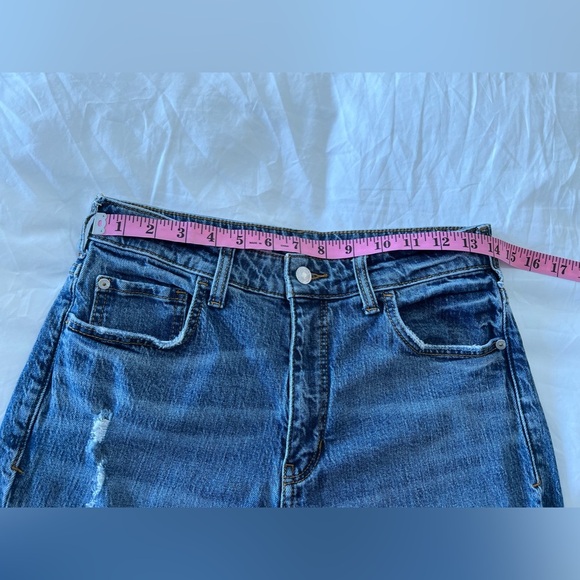 Anthropologie Pilcro | SZ 29 | The Vintage Straight Raw Hem Distressed Jeans - Picture 6 of 10